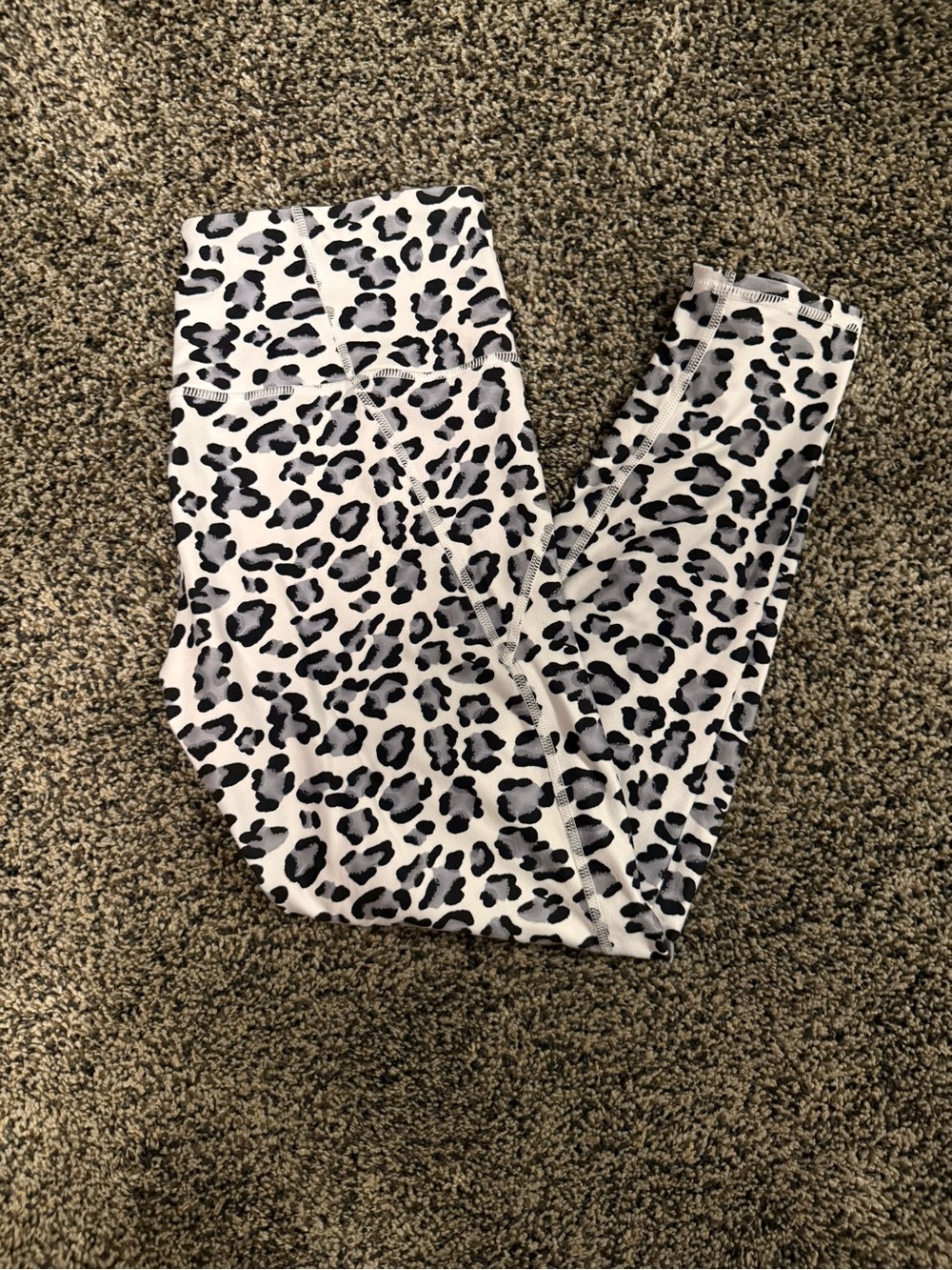 Betsey Johnson Black and White Leopard Print Leggings